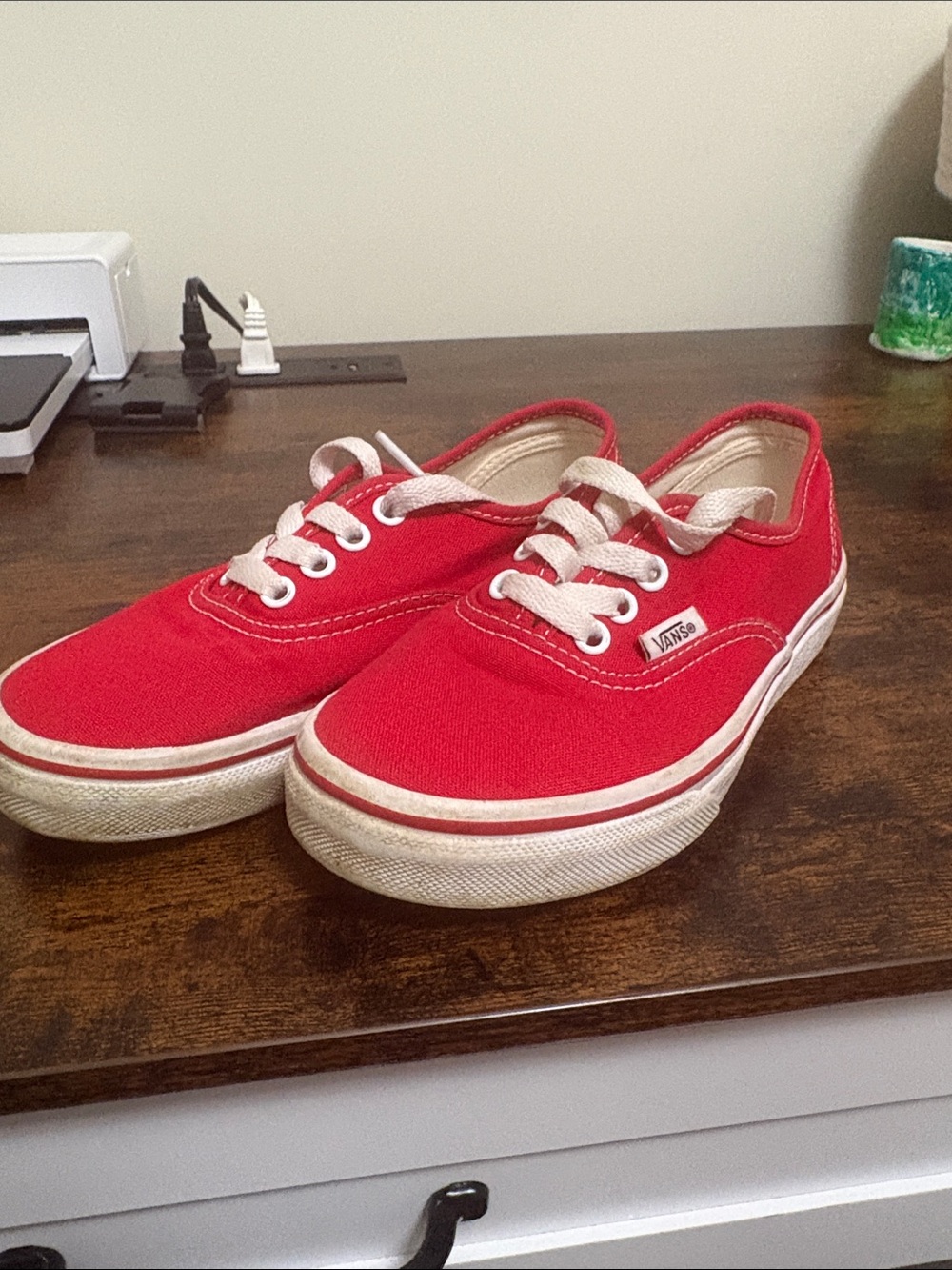 Vans Kids Classic Low-Top Sneakers in Red with White Laces